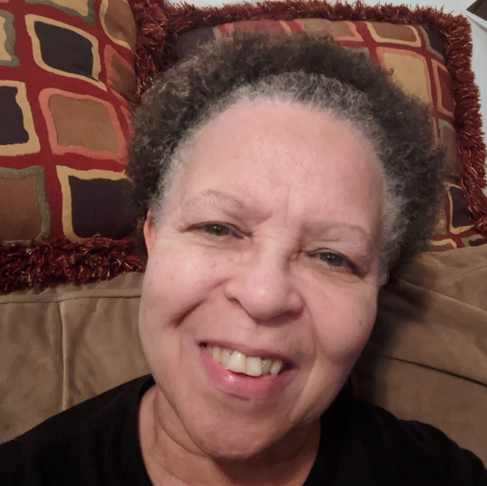 Meet your Posher, Carol